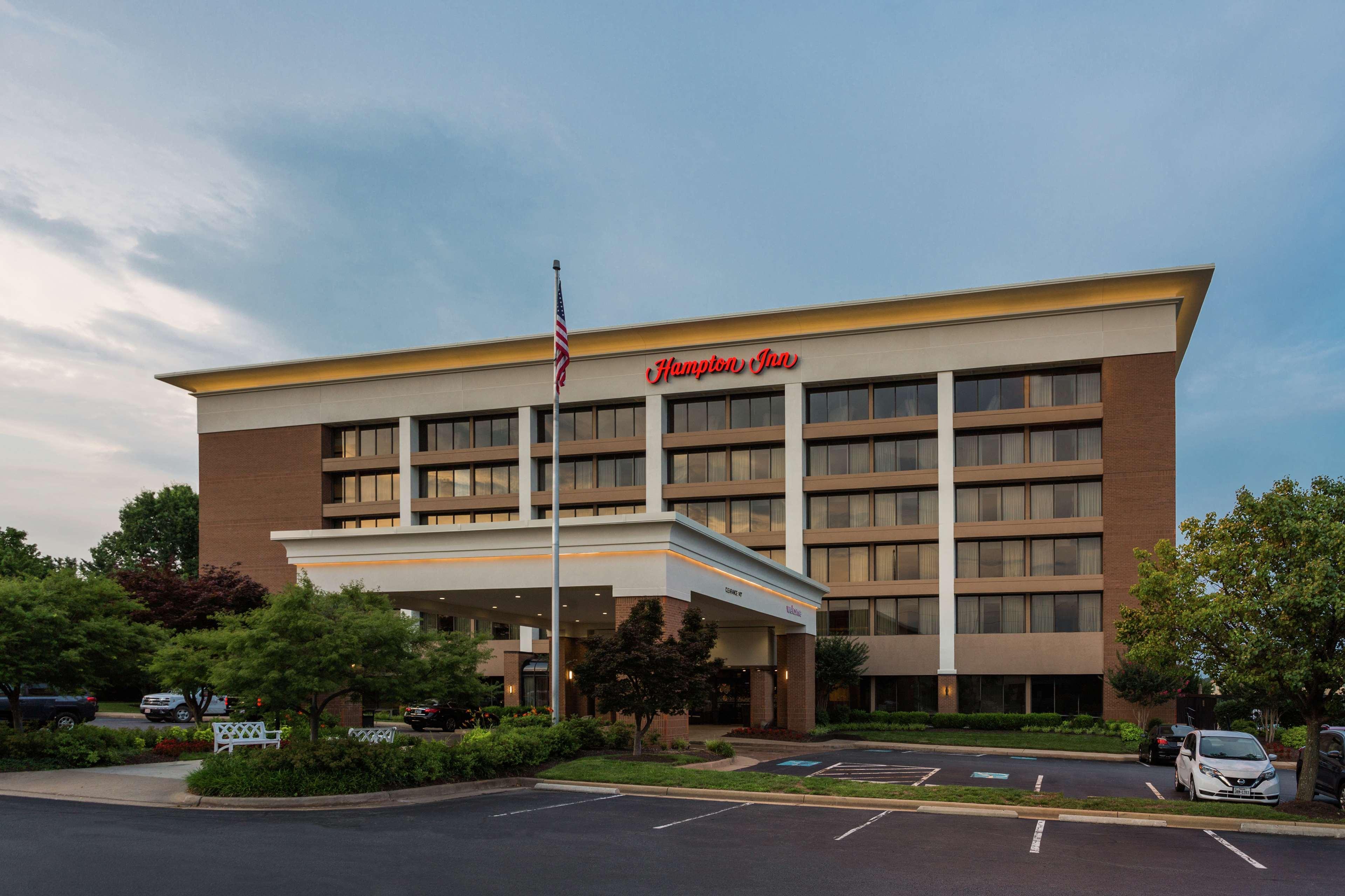 Hampton Inn Manassas Exterior photo